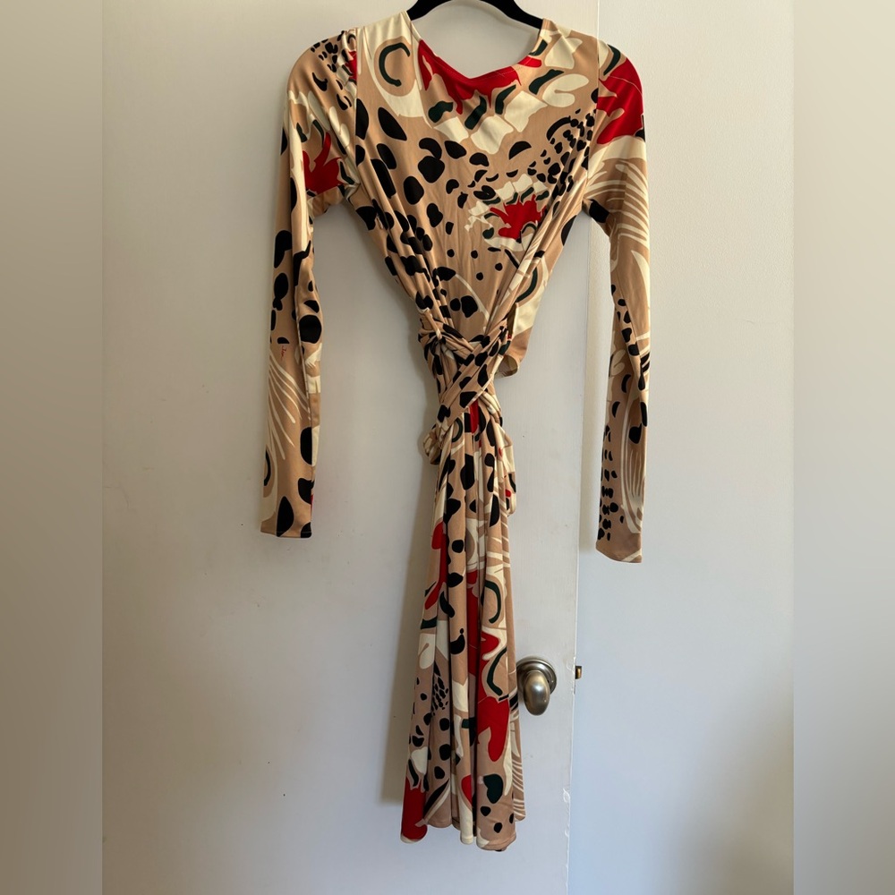 NWT Issa - Princess of Wales' favorite - Wrap Dress - UK 12